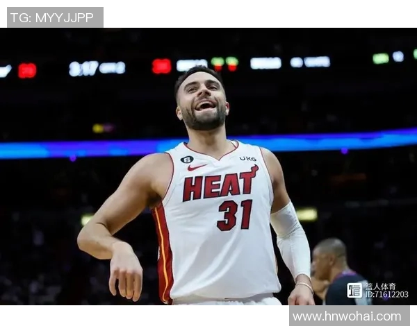 森林狼队新秀崭露头角,助球队成功晋级季后赛 森林狼队新秀崭露头角,助球队成功晋级季后赛