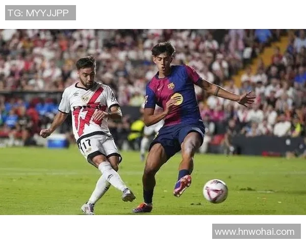 塞维利亚宣布签下巴萨前锋布劳斯基，球队实力大增